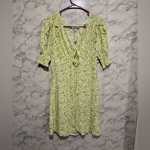 NEW TOPSHOP Floral Yellow Dress